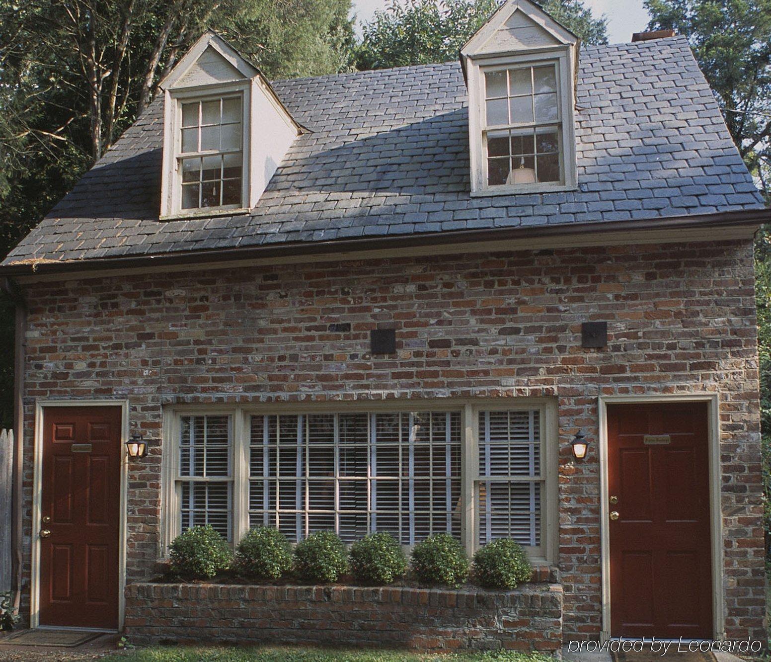 Cedars Of Williamsburg Bed & Breakfast Exterior photo