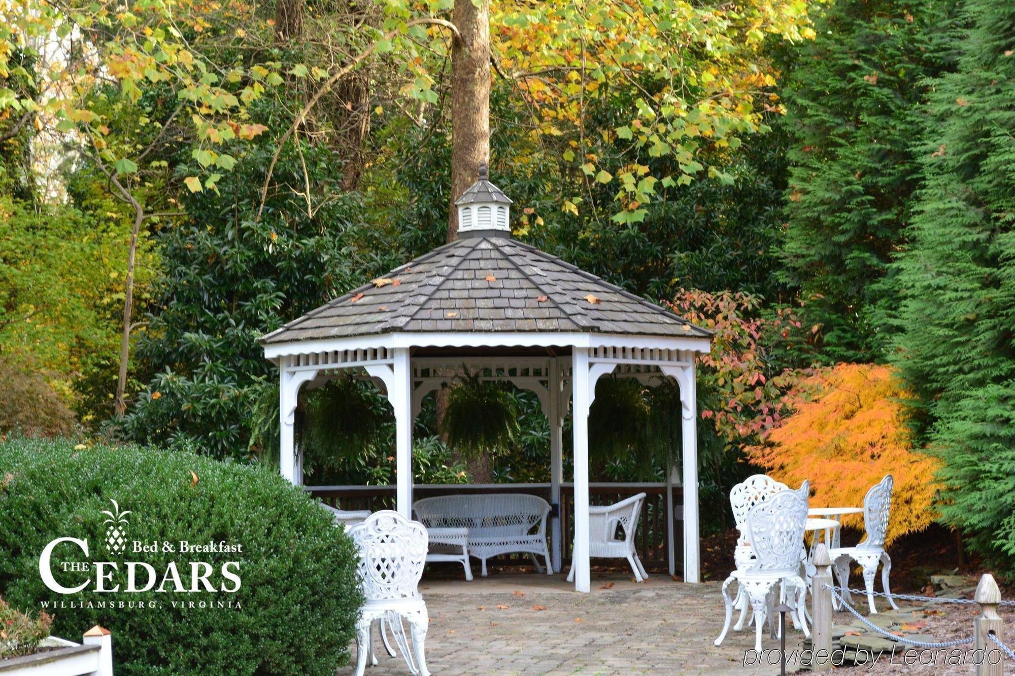 Cedars Of Williamsburg Bed & Breakfast Exterior photo